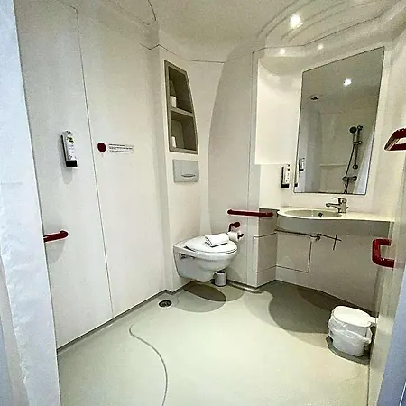 Le Grand Terre Hotel 2*