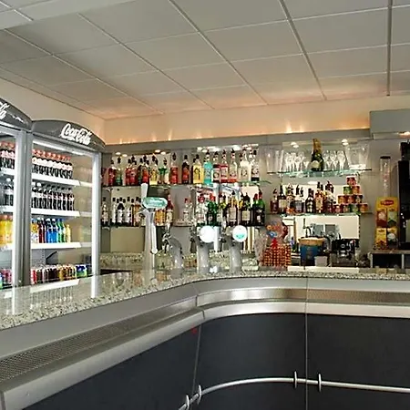Le Grand Terre Hotel 2*