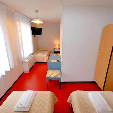 Hotel Le Grand Terre Chartronges
